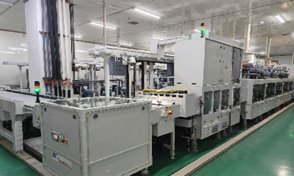 Vacuum two-fluid etching machine